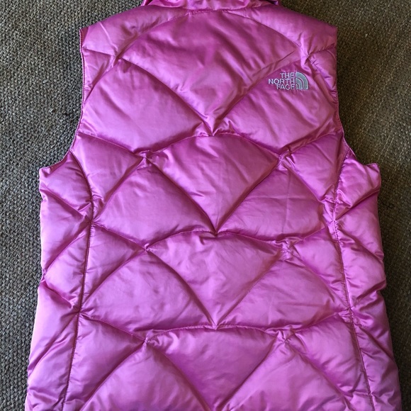 North Face Aconcagua Vest - Picture 2 of 3